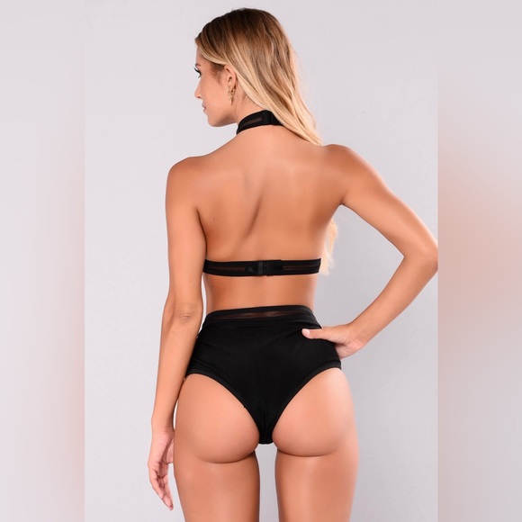 Fashionnova high waisted bikini - Picture 3 of 3